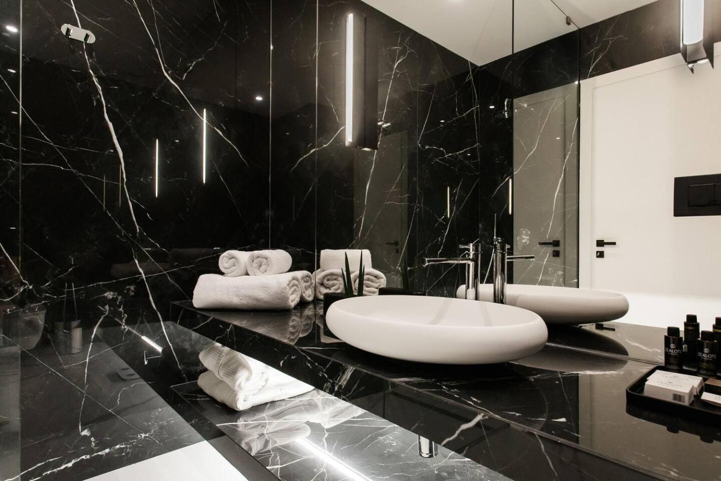 2 Sidebyside Suites In Athens Riviera By The Olon 외부 사진