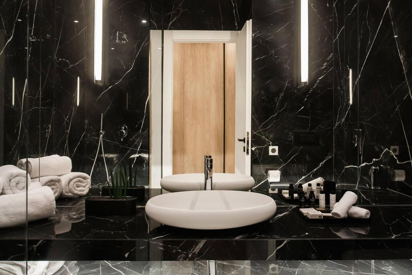 2 Sidebyside Suites In Athens Riviera By The Olon 외부 사진